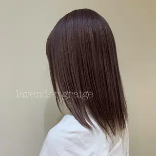 ミディアム カラー ぱつっとボブ/ 小野あかねのヘアスタイル