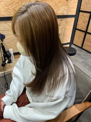 ロング カラー パーマ ヘアアレンジ メンズ キッズ ネイル マツエク・マツパ アイブロウ 久木原 ゆりのヘアスタイル