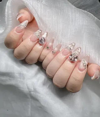 ネイル Lee Nailsのネイルデザイン