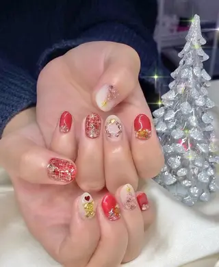 ネイル マツエク・マツパ アイブロウ Nail&eye Belire 新宿のネイルデザイン