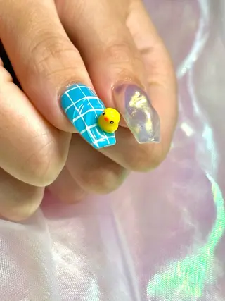 ネイル 【OKIKA】 らん🦖🌈🧡のマツエク・マツパデザイン