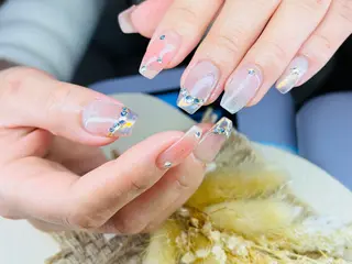 ネイル AngelChris ビューティーサロンのネイルデザイン
