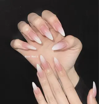 ネイル Hin Nail Salonのネイルデザイン