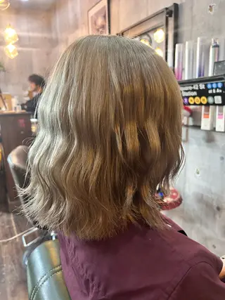 ミディアム higashi chiriのヘアスタイル