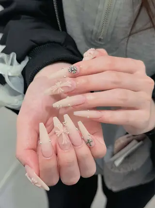 ネイル Julli NailStudioのネイルデザイン