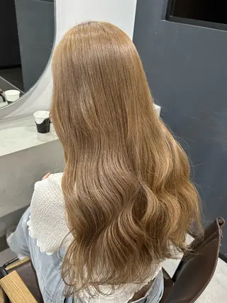 ロング カラー シガ ミクトのヘアスタイル