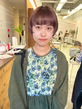 ショート カラー クロスパーマ× 透明感カラー✂︎のヘアスタイル