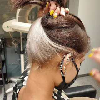 カラー 石川 菜摘のヘアスタイル