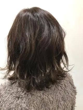 ミディアム 吉河 克則のヘアスタイル