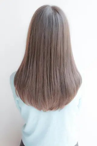セミロング カラー 菊池 貢平のヘアスタイル