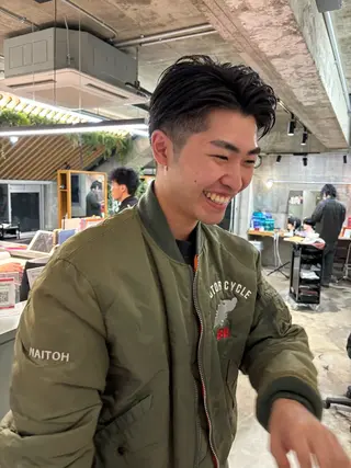 ショート メンズ 丸山璃子 /パーマ/レイヤーのヘアスタイル