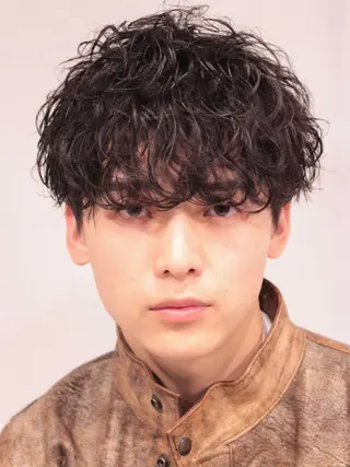 ショート カラー パーマ ヘアアレンジ メンズ スパイキー/フェザー /波巻き/かいとのヘアスタイル