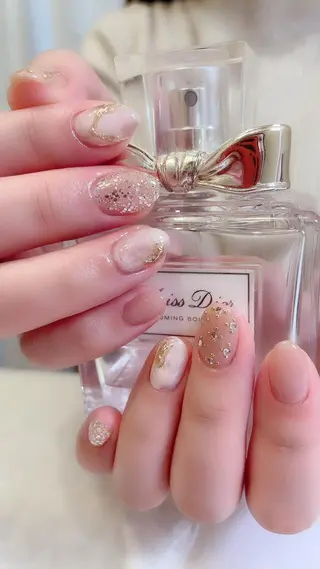 ショート カラー ネイル Petite Cannelleのネイルデザイン