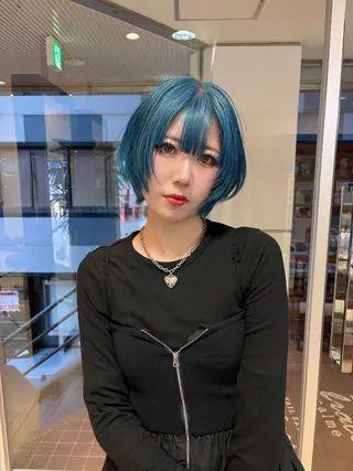 ショート カラー 甲斐 司のヘアスタイル