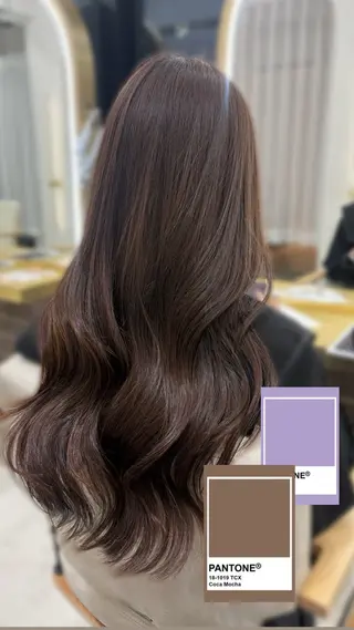 カラー Miu🤍ショート/ 顔周りカットのヘアスタイル