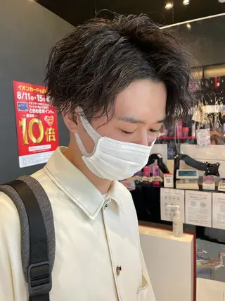 ショート パーマ メンズ メンズヘア特化 崎田 成人のヘアスタイル
