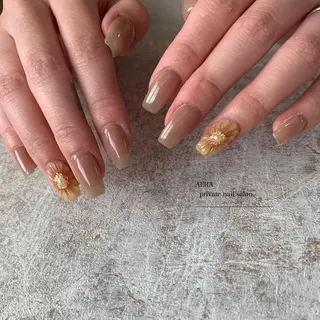ネイル AERA nail shino🐱⸝꙳のネイルデザイン