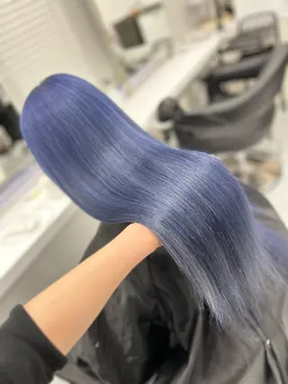 カラー 🤍ハイトーン寒色 🤍MADOKAのヘアスタイル