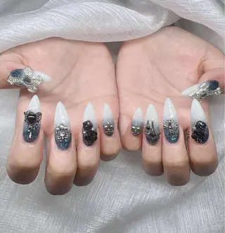 ネイル Lee Nailsのネイルデザイン