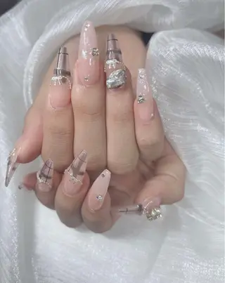 ネイル Lee Nailsのネイルデザイン