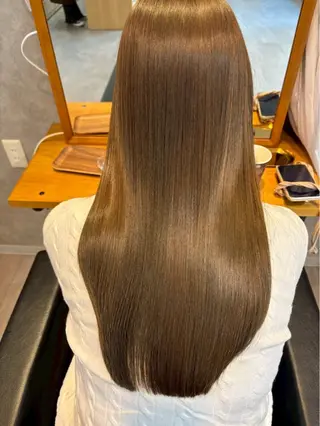 ロング 岩岡 つなみのヘアスタイル