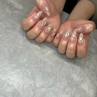 ネイル yua salon所属・朝岡 詩衣のネイルデザイン