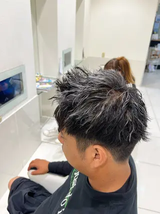 ショート カラー パーマ メンズ Oops旧TABOO 早野太郎のヘアスタイル