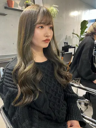 ミディアム カラー パーマ ヘアアレンジ 透明感/オリーブ/ グレージュ/YUKAのヘアスタイル