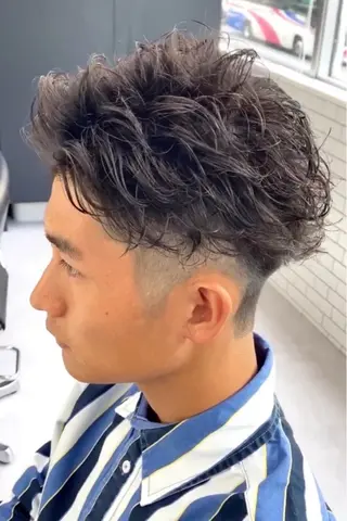 ショート パーマ 会社で浮かない ビジネスヘア/心斎橋のヘアスタイル
