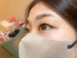 マツエク・マツパ 瀧 葉月のヘアスタイル