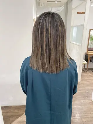 セミロング カラー ハイライト⭐️上野 高広のヘアスタイル