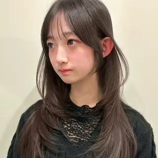 セミロング 🌹ハッシュカット、 レイヤー韓国ヘア🌹のヘアスタイル
