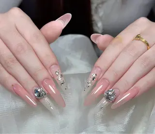 ネイル D-BEAUTY Nailsalonのネイルデザイン