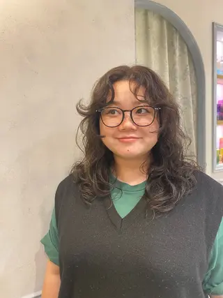 セミロング カラー 池西 佳穂のヘアスタイル