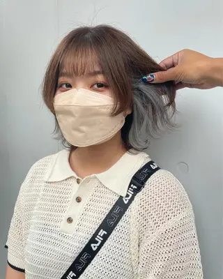 ショート カラー もにか🌞原宿/渋谷 🌝ブリーチカラーのヘアスタイル
