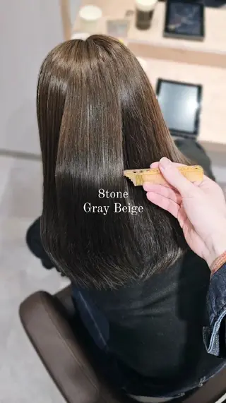 ミディアム カラー 縮毛矯正をしている人 のためのカラーのヘアスタイル