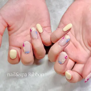 ネイル 東 真百のネイルデザイン