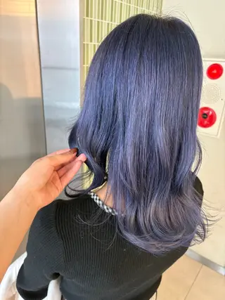 ミディアム .AIRI🌼 暖色/ぱつっとぼぶのヘアスタイル