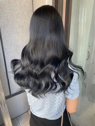 ロング カラー MOMO艶髪 🩵モテカラーのヘアスタイル
