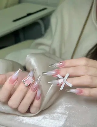 ネイル ＲNailsalon メイのネイルデザイン