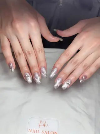 ネイル 💕鈴木ユリ パラジェル/オフ無料のネイルデザイン