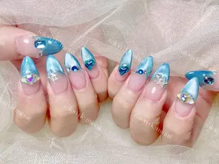 ネイル Momo 🤍のネイルデザイン