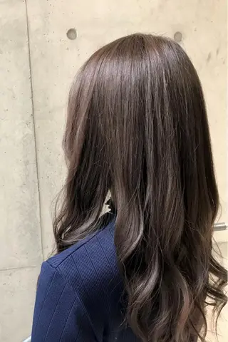 セミロング カラー イノウエ ミキの眉毛・アイブロウイメージ