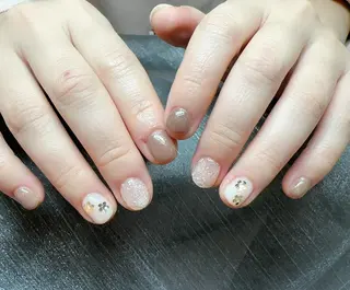 ネイル メイ 💅のネイルデザイン