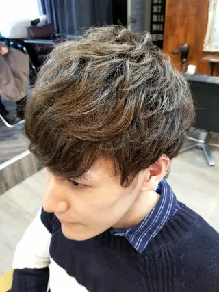 ミディアム パーマ カラー メンズ bathair  所属・bathair 持田侑祐のヘアスタイル