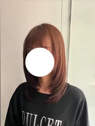 セミロング moe 🍀美髪矯正 ツヤツヤストレートのヘアスタイル