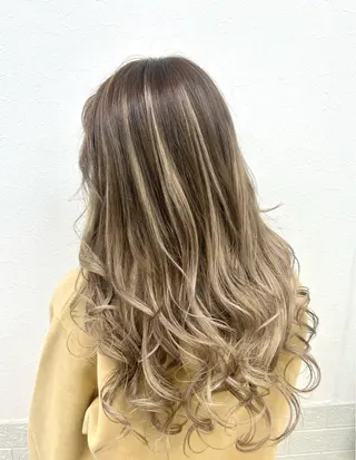 ダブルスキルエクステ /羽エクステ白石宇由のヘアスタイル