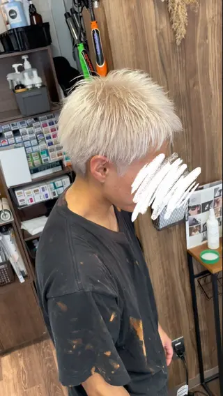 カラー メンズ Lull1人美容室 バレイヤージュのヘアスタイル
