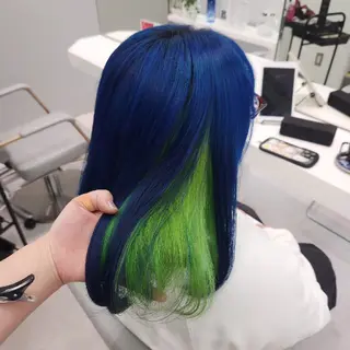 セミロング カラー 推しアニメカラー🌈 ツヤ透明感カラー🦄のヘアスタイル