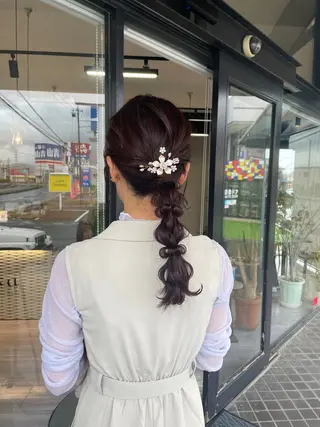 ミディアム ヘアアレンジ マキノ キョウカのヘアスタイル